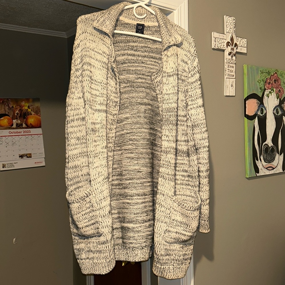Women’s Gap cardigan